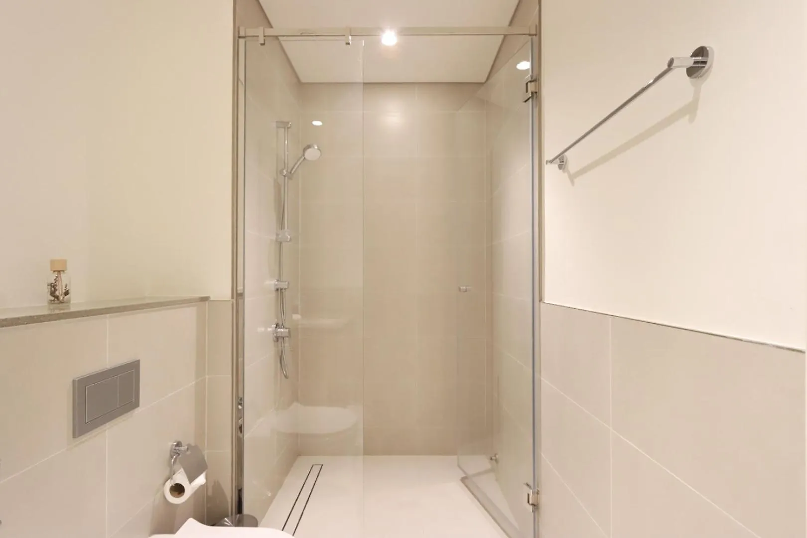 Apartment Livbnb-Plush Summer 2Br Unit At Creek Beach Dubai