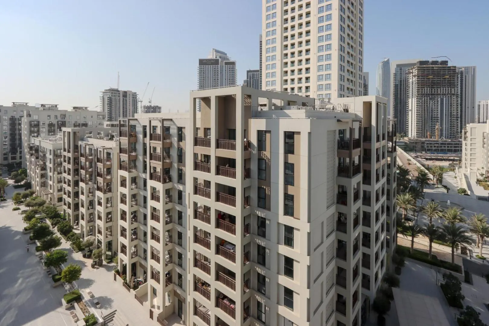 Livbnb-Cozy 2Br, Walk To Creek Marina & Beach דירה דובאי