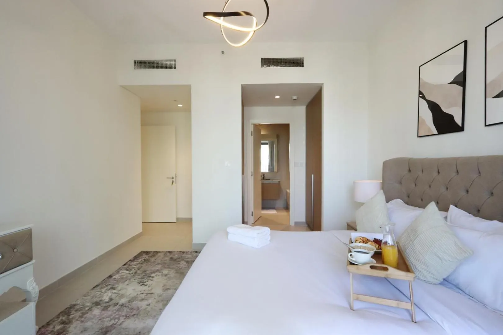 Livbnb-Plush Summer 2Br Unit At Creek Beach Dubai 0*,  United Arab Emirates