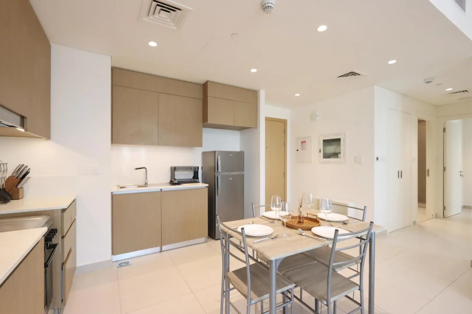 Livbnb-Plush Summer 2Br Unit At Creek Beach Dubai 0*,